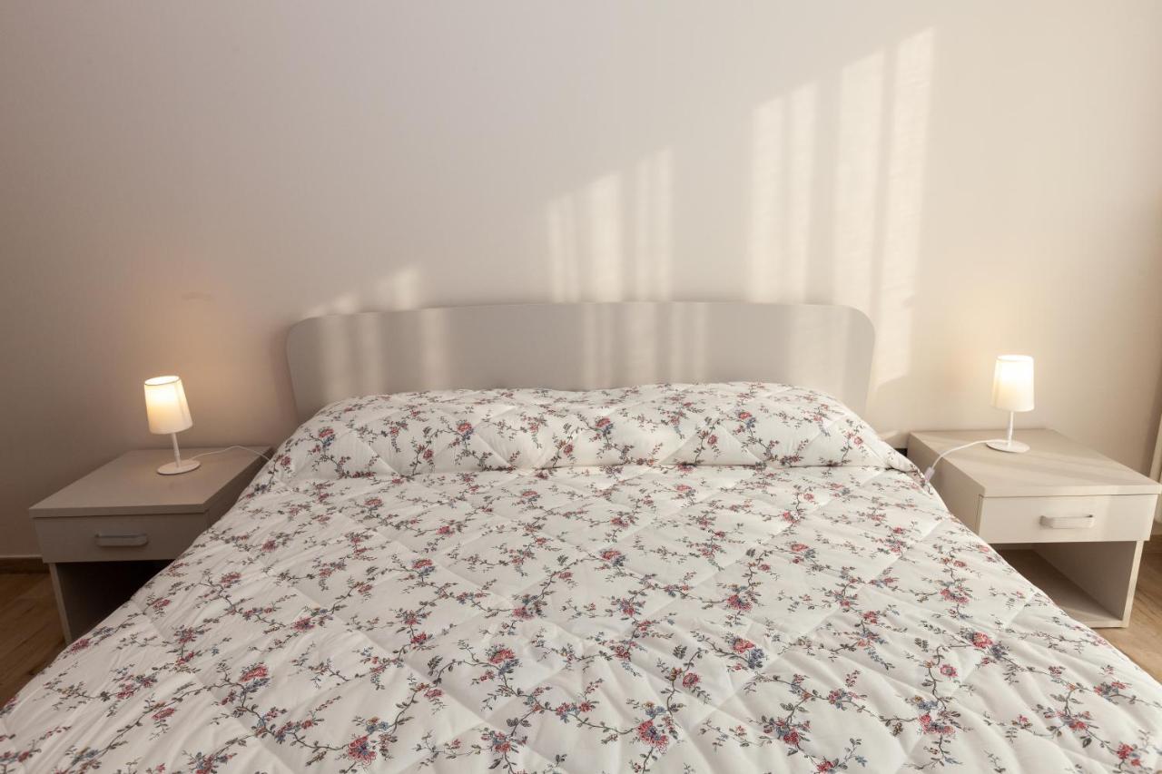 Apartament Rossini15 - Garage Privato Alba  Zewnętrze zdjęcie