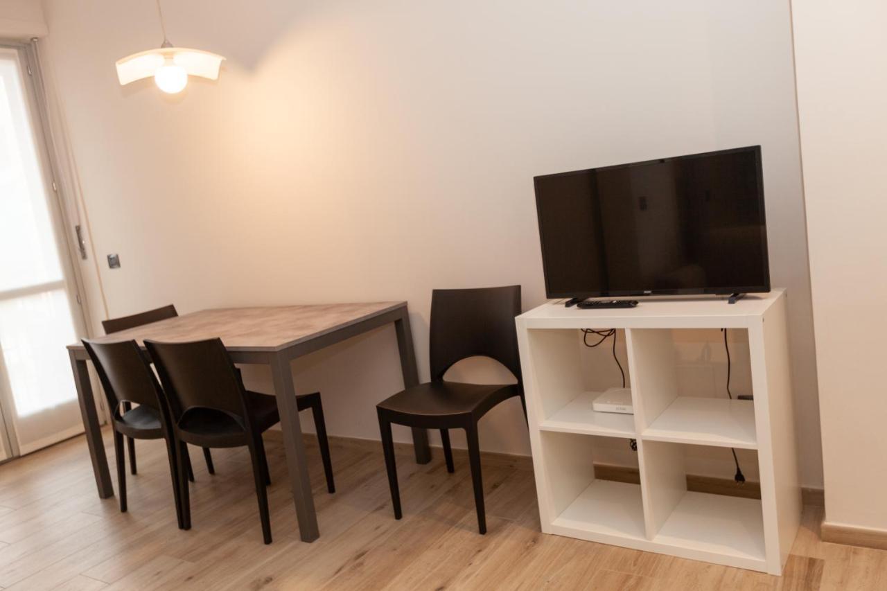 Apartament Rossini15 - Garage Privato Alba  Zewnętrze zdjęcie