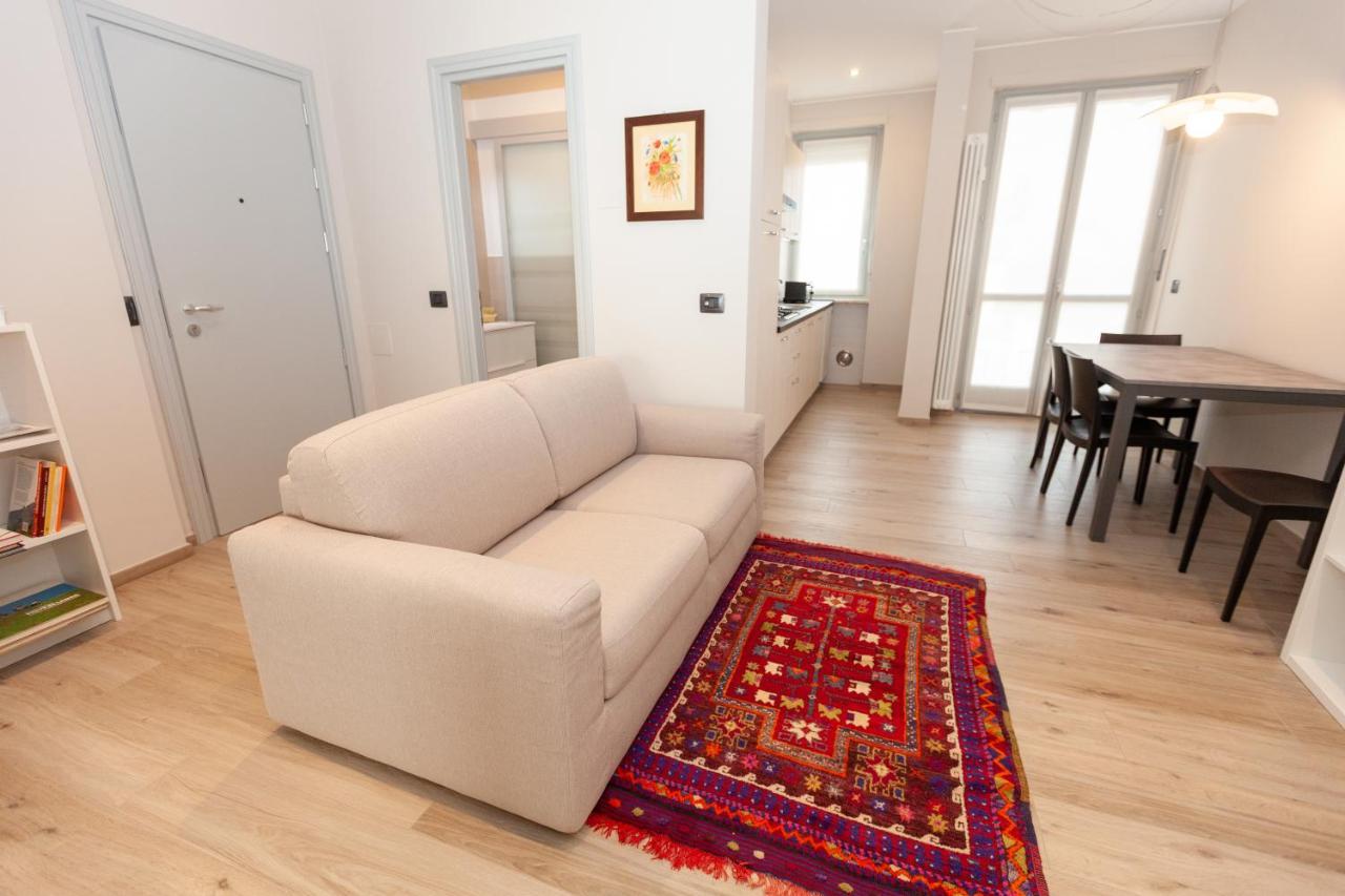 Apartament Rossini15 - Garage Privato Alba  Zewnętrze zdjęcie